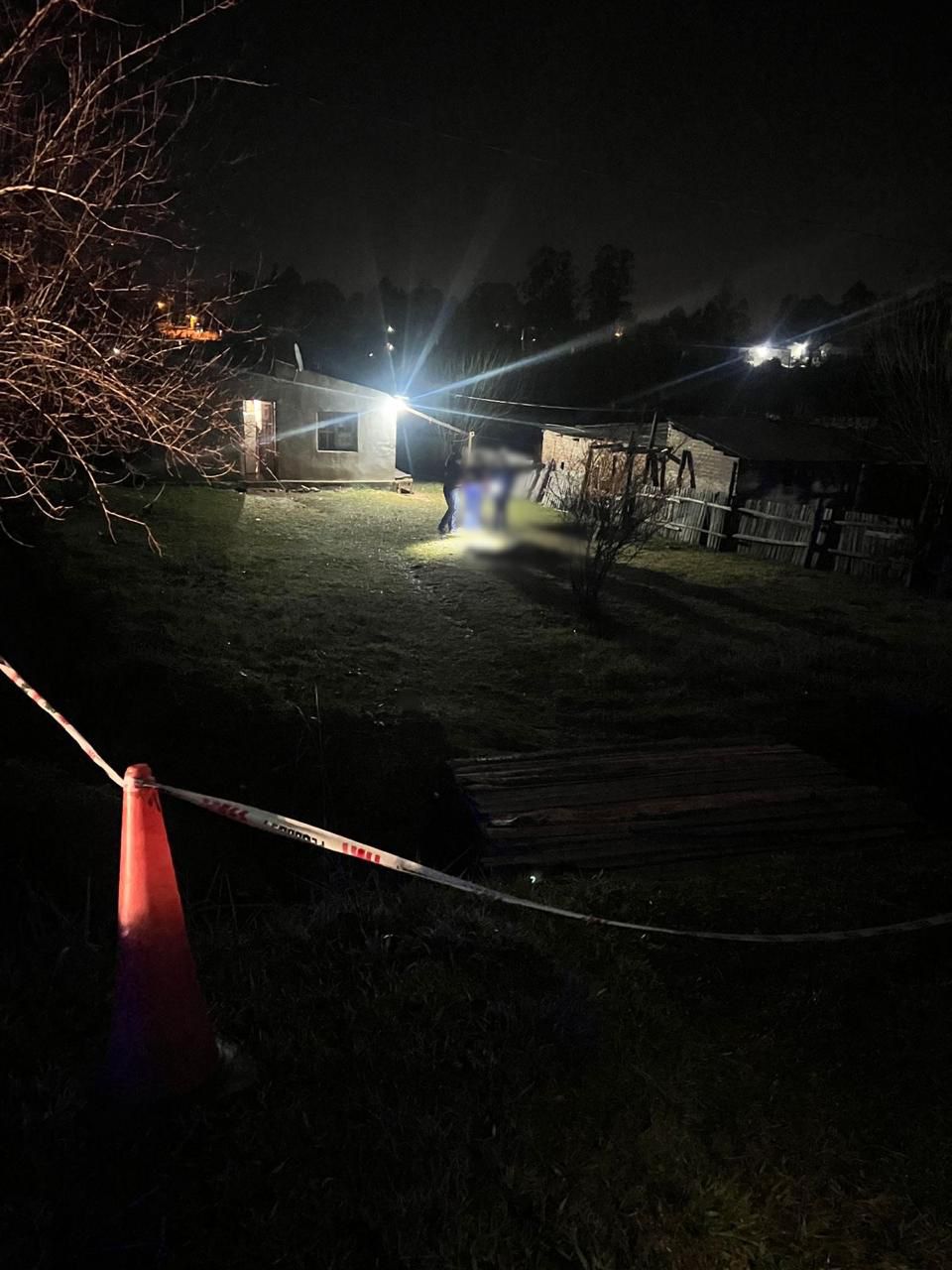 Una mujer fue asesinada a machetazos en San José y detuvieron a su pareja